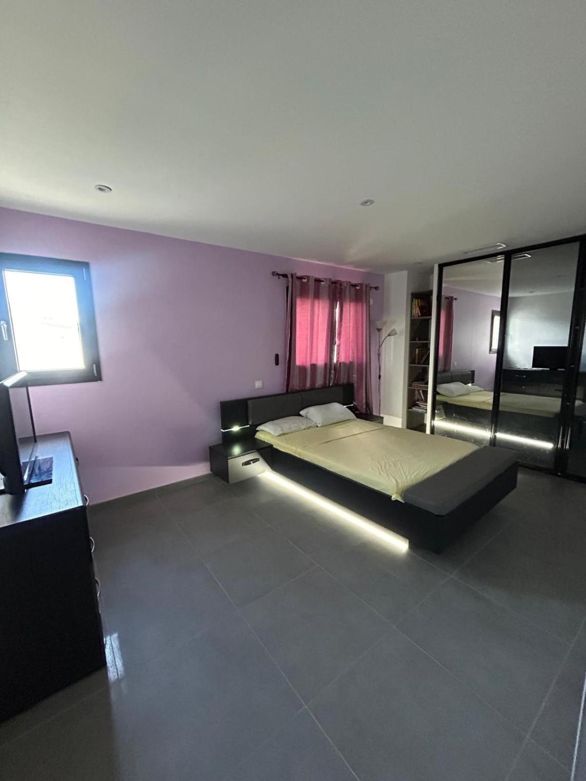 Bompas  Grande Villa Avec Piscine מראה חיצוני תמונה