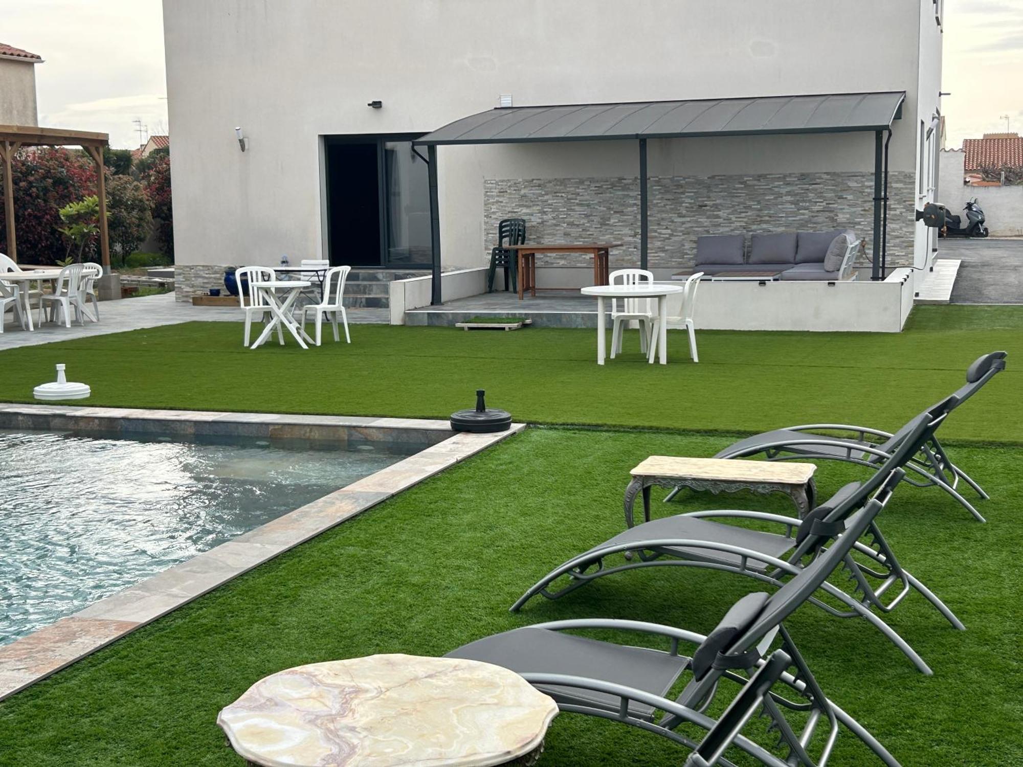Bompas  Grande Villa Avec Piscine מראה חיצוני תמונה